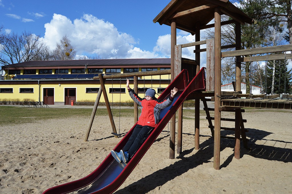 Randow-Spatzen, a complex of two nurseries and a kindergarden, is the biggest day nursery of the region. It has place for 280 children. 34.1 percent of them have a Polish background.